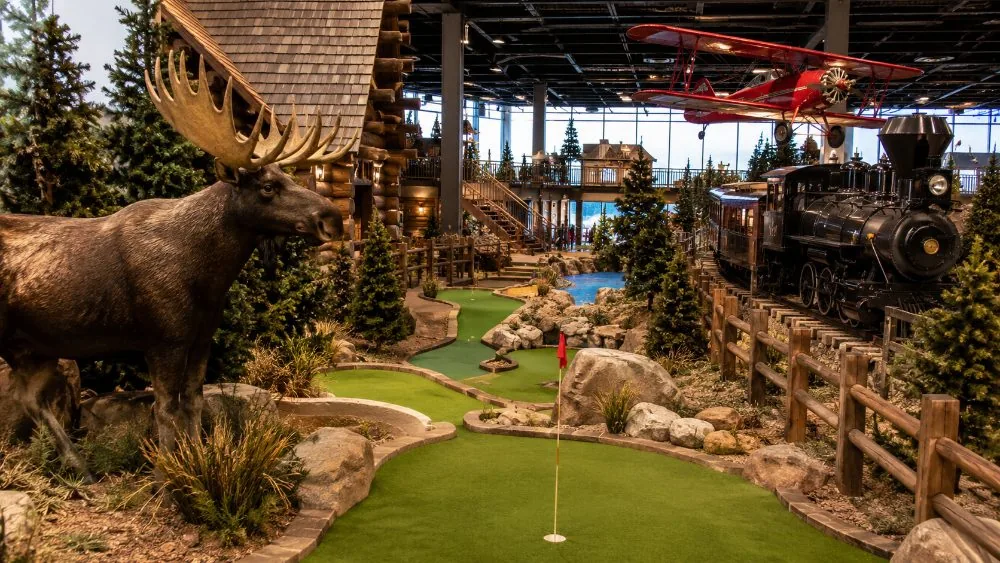 Mall of America: Moose Mountain Adventure Golf Ticket